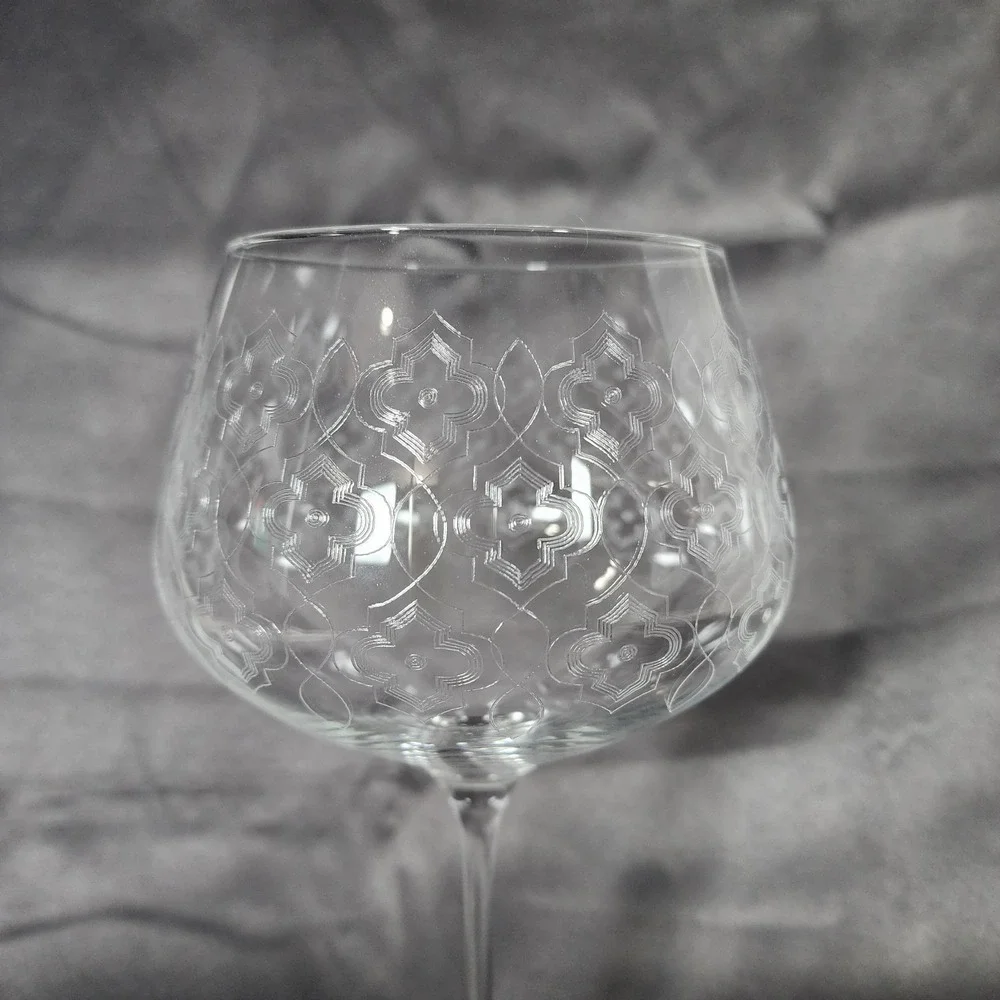Pier 1 Delicately Etched Balloon Wine Glass Thin Stem